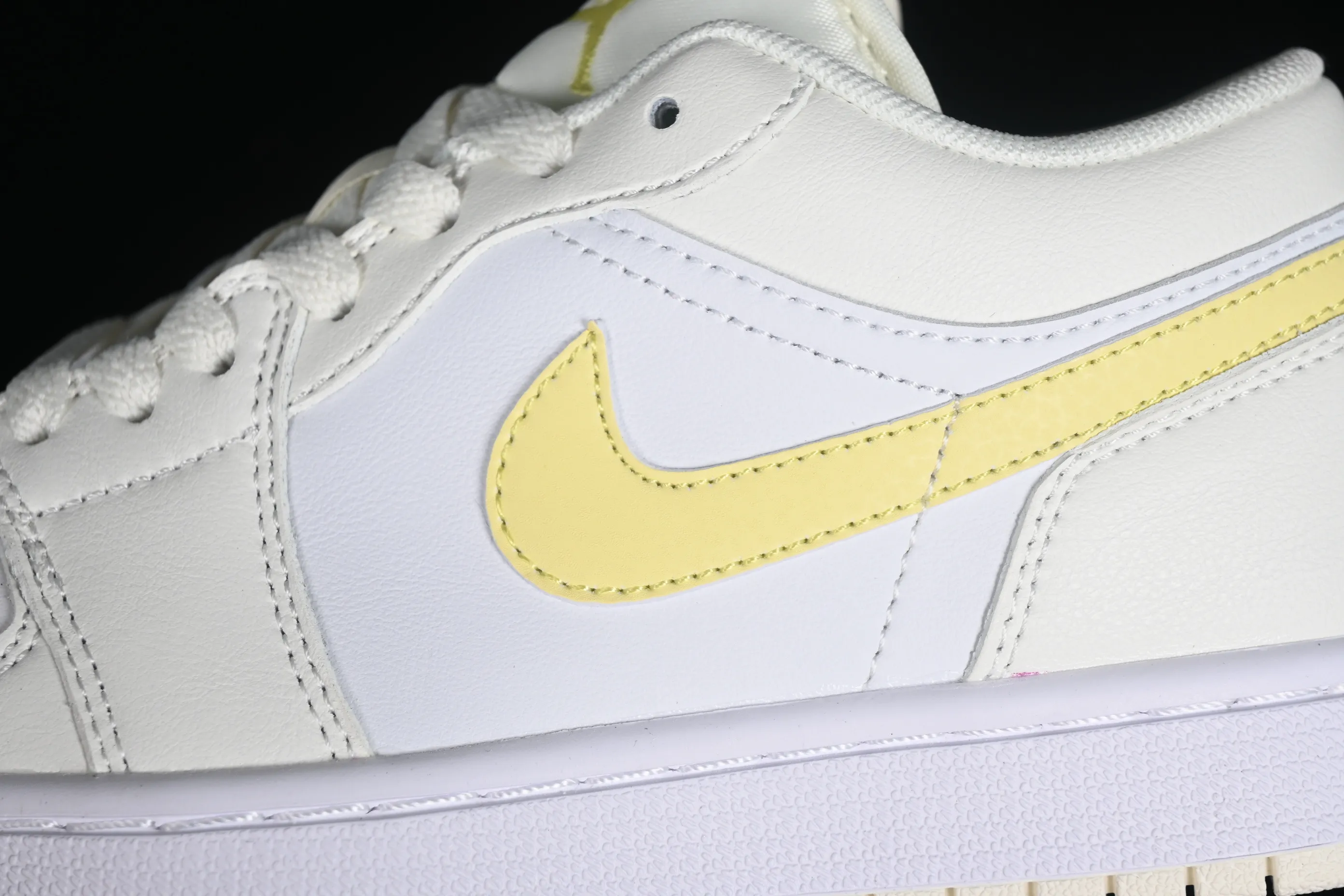All categories Air Jordan Jordan series basketball shoes Air Jordan 1 Low Z version Air Jordan 1 Low AJ1 Joe 1 lemon yellow low-top cultural and leisure sports sneakers FV8486-181